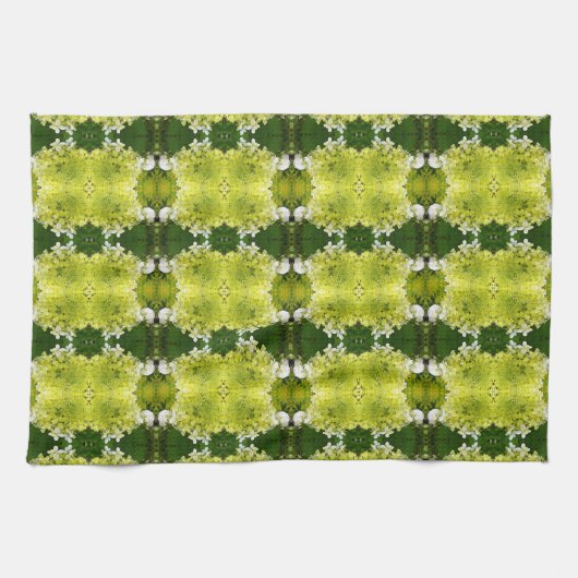Chartreuse Green Abstrakt Hydrangea Blooms Muster Geschirrtuch (Horizontal)