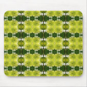 Chartreuse Green Abstrakt Hydrangea Blooms Muster Mousepad (Vorne)