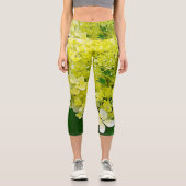 Chartreuse Green, Limelight Hydrangea, Capri Leggings (Vorderseite)