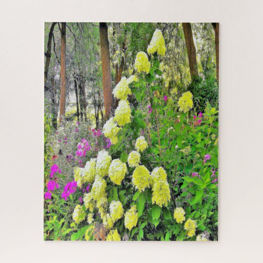 Chartreuse Green Limelight Hydrangea Garden Puzzle (Vertikal)