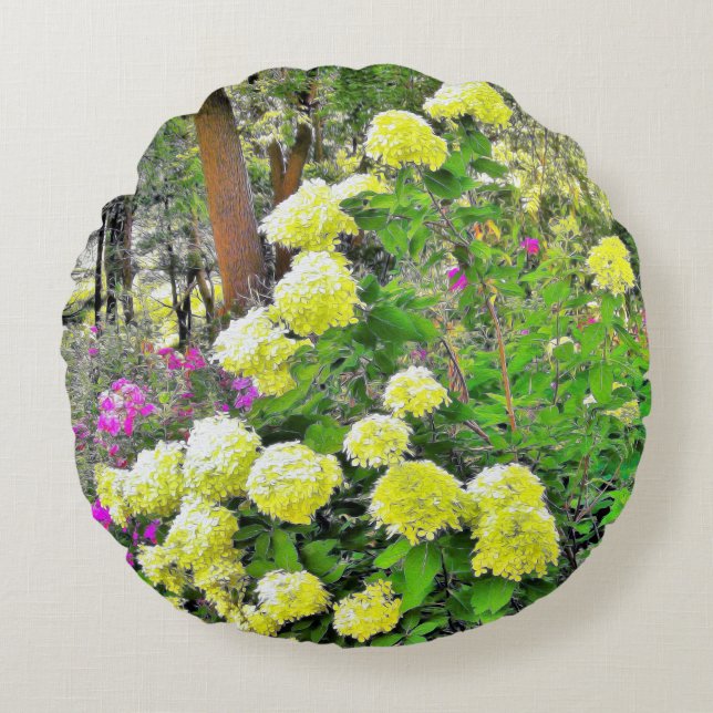 Chartreuse Green Limelight Hydrangea Garden Rundes Kissen (Vorderseite)