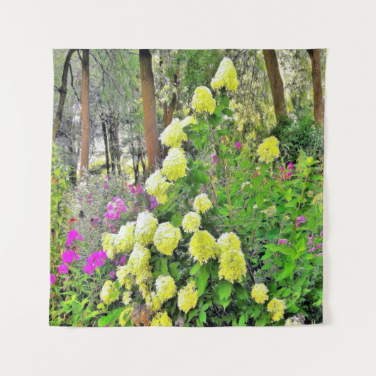 Chartreuse Green Limelight Hydrangea Garden Wandteppich (Vorderseite)