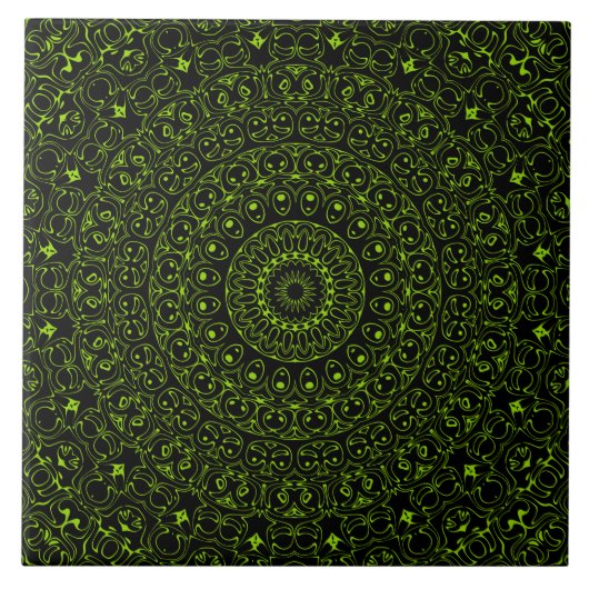 Chartreuse-grüner Mandala mit kühner Symmetrie Fliese (Vorderseite)