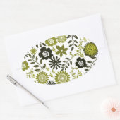 Chartreuse und dunkelolivgrüne Blumenmuster Ovaler Aufkleber (Umschlag)