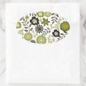 Chartreuse und dunkelolivgrüne Blumenmuster Ovaler Aufkleber (Tasche)