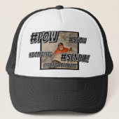 Chasing Powder Hashtag Hat Truckerkappe (Vorderseite)
