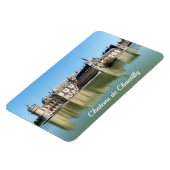 Chateau de Chantilly mit Reflektion im See Magnet (Linke Seite)