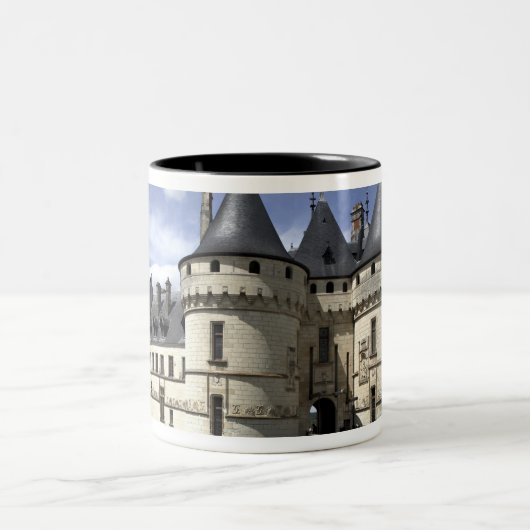 Chateau de Chaumont-Sur-Loire. Zweifarbige Tasse (Mittel)