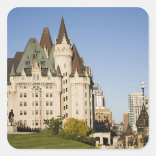 Chateau Laurier Hotel in Ottawa, Ontario, Kanada 2 Quadratischer Aufkleber