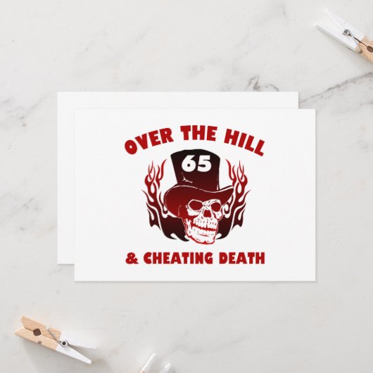 Cheat Death 65. Geburtstag Karte (Vorderseite/Rückseite Beispiel)