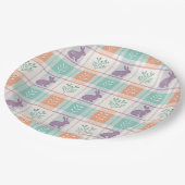 Checker Karierter Ostern Pappteller (Schrägansicht)