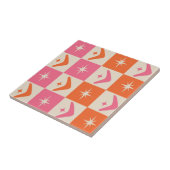 Checkered Mid Century Boomerangs pink and orange  Fliese (Seite)