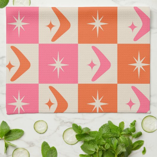 Checkered Mid Century Boomerangs pink and orange  Geschirrtuch (Gefaltet)