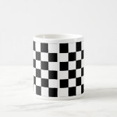 Checkered Schwarzweiss-Auto, das Flagge läuft Kaffeetasse (Mittel)