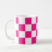 Checkered squares hot pink white geometric retro kaffeetasse (Links)
