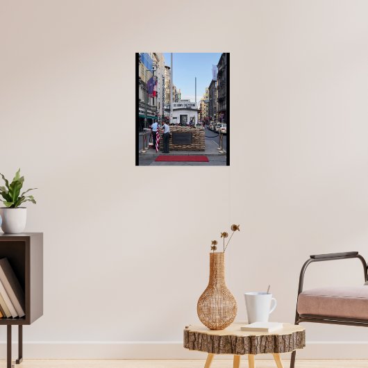 Checkpoint Charlie Berlin | Farbversion Poster (Wohnzimmer 3)
