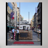 Checkpoint Charlie Berlin | Farbversion Poster (Vorne)