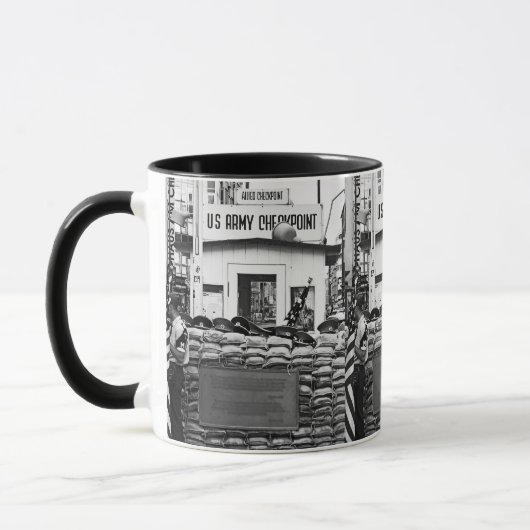 Checkpoint Charlie Berlin Tasse (Links)