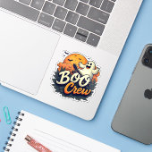 Cheerful Ghost "Boo Crew" Halloween Sticker (Laptop mit iPhone)