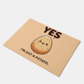 Cheerful Potato Affirmation / Afirmação da Batata  Fußmatte (Schrägansicht)