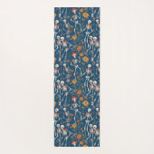 Cheerful Skeletons And Red Roses Denim Blue Yogamatte (Rückseite)