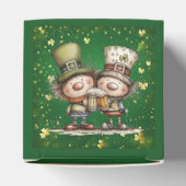 Cheerful St. Patrick’s Day Party Illustration Geschenkschachtel (Oben)