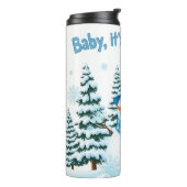 Cheerful Winter Snowman with Pine Trees Thermosbecher (Nach links gedreht)