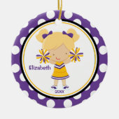 Cheerleader-Mädchen-Weihnachtsverzierungs-lila Keramikornament (Vorne)