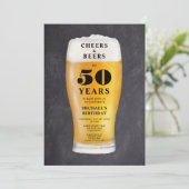 Cheers And Beers 50th Birthday Einladung (Stehend Vorderseite)