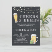 Cheers and Beers Baby Shower Chalkboard Einladung (Stehend Vorderseite)