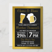 Cheers & Beers Black & Gold Bachelor Party Einladung (Vorderseite)