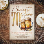 Cheers & Beers Mens Funny 70. Geburtstag Einladung<br><div class="desc">Feiern Sie die großen 7-0 mit Stil und Spaß mit diesem Vintagen Biergeburtsdesign. Die goldene Typografie ist elegant und erinnert an ein cooles Bierglas, das ihm ein klassisches Retro-Vintages Ambiente verleiht. Ideal für den Mann (oder die Frau!) in deinem Leben, der ihre Zwerge, den Verkauf und andere Biere Liebe. Ideal...</div>