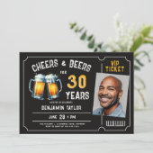 Cheers Beers Ticket Men Rustikales 30. Foto Einladung (Stehend Vorderseite)