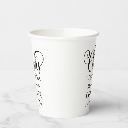 Cheers Black Script Boho Wedding Monogram Pappbecher (Links)
