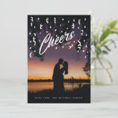 Cheers Confetti zum Neujahrsfest-Foto Feiertagskarte (Stehend Vorderseite)