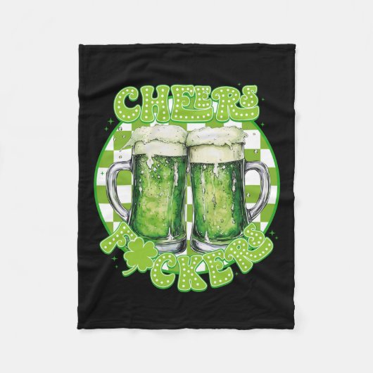 Cheers Fcckers St Patricks Day Irish Kleeblatt Bee Fleecedecke (Vorderseite)