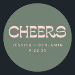 Cheers Groovy Pink Green Individuellen Namens Hoch Runder Aufkleber<br><div class="desc">Personalisierte Chefs Groovy Pink und Green Typografy Individuelle Name Wedding Classic Round Sticker</div>