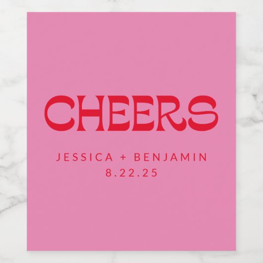 Cheers Groovy Pink Red Typografy Names Wedding Weinetikett (Einzelnes Label)