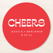 Cheers Groovy Red White Typography Names Wedding Runder Pappuntersetzer (Vorderseite)