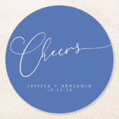 Cheers Minimal Blue Script Custom Wedding Runder Pappuntersetzer (Vorderseite)