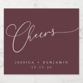 Cheers Minimal Burgundy Script Custom Wedding Alkoholflaschenetikett (Einzelnes Label)