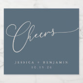 Cheers Minimal Dark Blue Script Custom Wedding Alkoholflaschenetikett (Einzelnes Label)