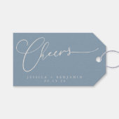 Cheers Minimal Dusty Blue Script Custom Wedding Geschenkanhänger (Vorderseite (Horizontal))