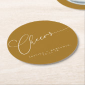 Cheers Minimal Mustard Gold Script Custom Wedding Runder Pappuntersetzer (Angewinkelt)