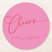 Cheers Minimal Rosa Script Custom Wedding Runder Pappuntersetzer (Vorderseite)