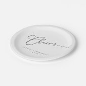 Cheers Minimal Schwarz-weiße Script Custom Wedding Pappteller (Schrägansicht)