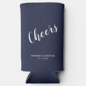 "Cheers" Modernes Script Navy Blue Selters Dosenkühler (Vorderseite)