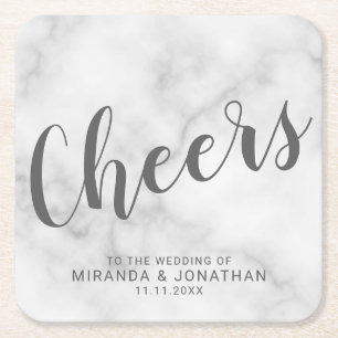 'Cheers' Modernes Script White Marble Wedding Rechteckiger Pappuntersetzer