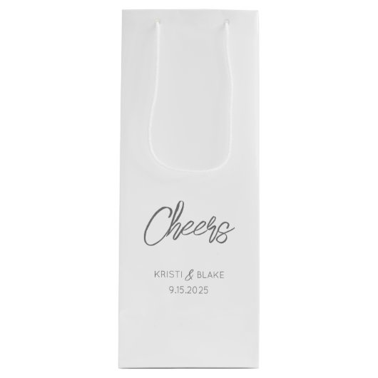 CHEERS Wedding DATE Couple NAMES Modern Minimalist Geschenktüte Für Weinflaschen (Vorderseite)