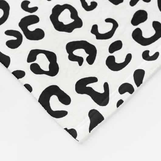 Cheetah Animal Print in Schwarzweiß Fleecedecke (Ecke)